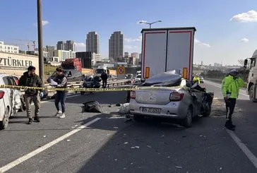 Esenyurt TEM otoyolunda zincirleme kaza: 1 ölü, 1 yaralı
