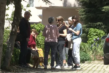 İstanbul’da deprem sonrası panik! Valilik sayıyı açıkladı: Yüksekten atlayanlar yaralandı | O anlar kamerada