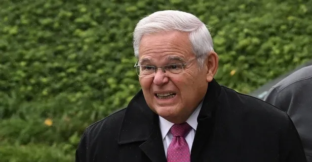 Türkiye karşıtlığıyla bilinen ABD'li senatör Bob Menendez 100 bin Dolar kefaletle serbest bırakıldı