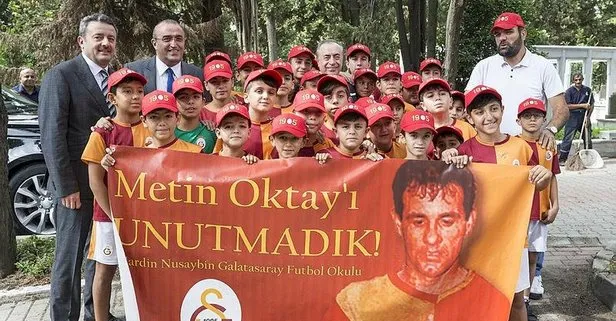 Metin Oktay anıldı