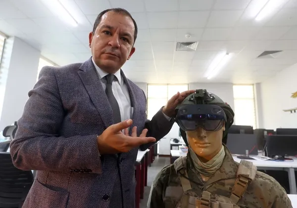 yerli-ve-milli-savunma-sanayiine-bir-imza-daha-turk-tanklarina-zirh-otesi-gorus-geliyor-1664790859924.jpg Yerli ve milli savunma sanayiine bir imza daha! Türk tanklarına zırh ötesi görüş geliyor-8