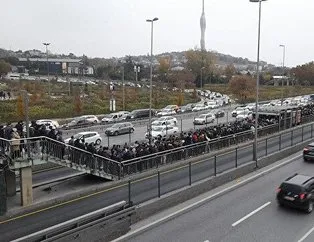 İstanbul’da metrobüs durakları yine kilit!