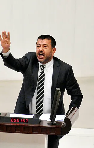 CHP'li Veli Ağbaba Osman Kavala'nın tutukluluğundan rahatsız oldu!