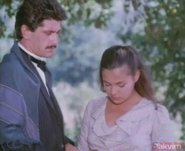 Yeşilçam'ın yıldızı Aydan Şener'in kızı da oyuncu çıktı! Ayhan Akbin'le 1991 yılında boşanmışlardı! Meğer Serenay Sarıkaya ve Çağatay Ulusoy'la... - 7