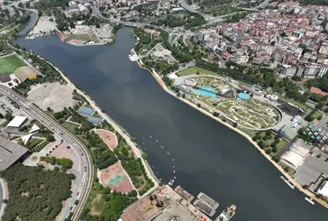 Haliç eski günlerine geri döndü! Vatandaşlar tedirgin: Haliç'ten çıkan çamuru Adalar'a döküyorlar