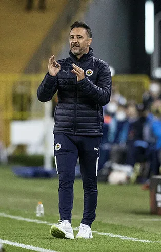 Fenerbahçe'den kovulan Vitor Pereira'nın yüzü Brezilya'da da gülmüyor