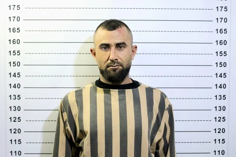 suriye-tartusta-sinsi-provokasyon-esad-artigi-sebbihalar-ataturk-tisortuyle-kiliseyi-kana-bulayacakti-kiskivra-1754480594351.jpeg Suriye Tartus'ta sinsi provokasyon! Esad artığı Şebbihalar Atatürk tişörtüyle kiliseyi kana bulayacaktı: Kıskıvrak yakalandılar-4