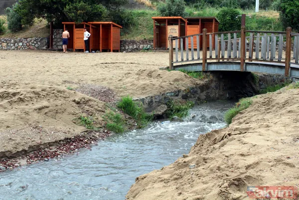 Kocaeli Dilovası'nda kömür tozları dereye aktı! İzmit Körfezi simsiyah oldu - 1