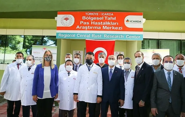 Bakan Pakdemirli, İzmir'de Arıcılık Ar-Ge ve İnovasyon Merkezi açtı! Ar-Ge çalışmaları için 1 milyar lira bütçe-1