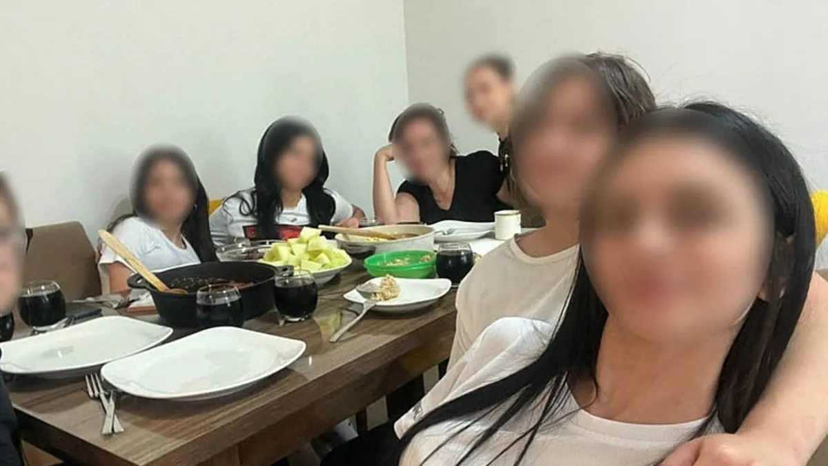 İzmir’de ders saatinde kız öğrencileri evine götüren öğretmene soruşturma başlatıldı!