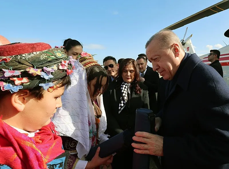 Aydın'da 87.5 milyar liralık yatırım! Başkan Erdoğan'dan Özgür Özel'e ayar: 3 yıldır neredeydin | "Küresel nizam kökten çatırdıyor"-2