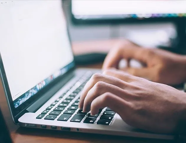 İnternet gazeteciliği çalışması için düğmeye basıldı