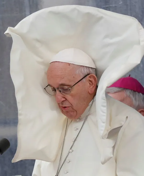 papa-francis-resim-olmayan-sonuclarla-abd-baskanligina-secilen-78-yasindaki-joe-bideni-tebrik-etti-1605213755163.jpg Katoliklerin ruhani lideri Papa Francis, resmi olmayan sonuçlarla ABD Başkanlığına seçilen 78 yaşındaki Joe Biden'ı tebrik etti-4