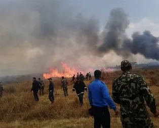 Nepal’de yolcu uçağı düştü