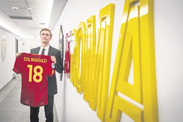 trabzonspor-steaua-bukres-takiminda-forma-giyen-adrian-sut-icin-harekete-gecti-spor-haberleri-1669250389880.jpeg Trabzonspor Steaua Bükreş takımında forma giyen Adrian Sut için harekete geçti | Spor haberleri-4