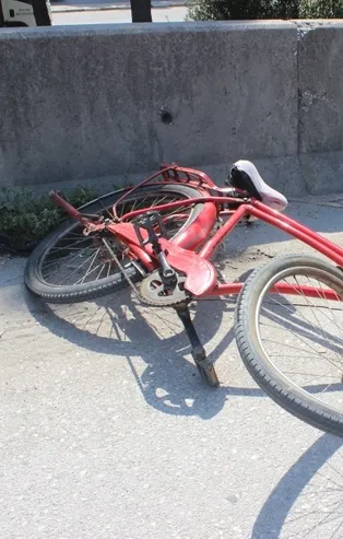 Manisa’da otomobilin çarptığı bisikletli öldü