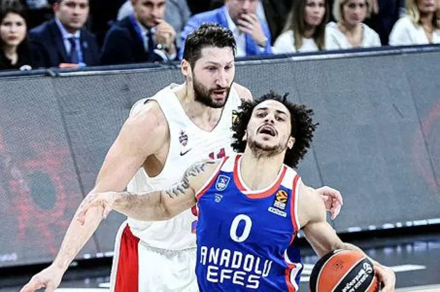 Anadolu Efes CSKA’ya kaybetti