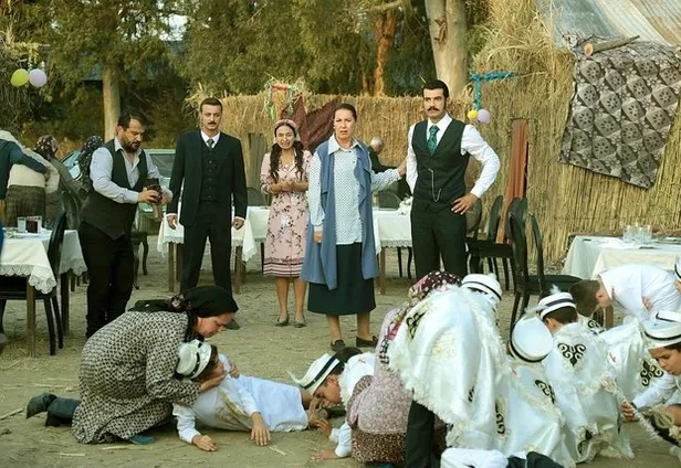 bir-zamanlar-cukurova-44-bolum-canli-izle-demir-yamanin-gaffura-yaptiklari-herkesi-sasirtiyor-1573748879354.jpg Bir Zamanlar Çukurova 44. son bölüm izle! Demir Yaman'ın Gaffur'a yaptığı şoke etti-2