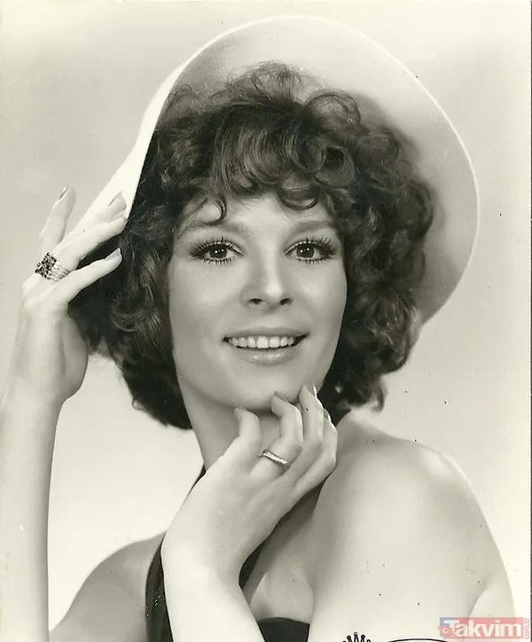 Yarım asrı devirdiler! Beyoğlu Güzeli’nin Alev’i Hülya Koçyiğit 56 yıllık eşiyle bakın nasıl tanışmış! Meğer Büyükada'da görüp aşık olmuş... - 3