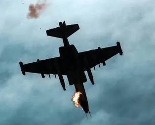 Son dakika: Azerbaycan, Ermenistana ait SU-25 savaş uçağını düşürdü