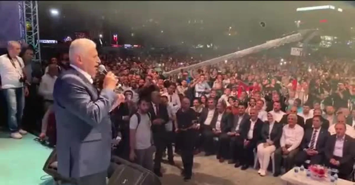 Binali Yıldırım'a sevgi seli
