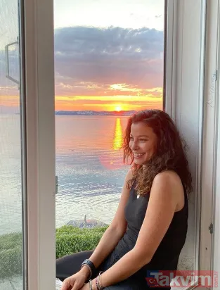 Kuruluş Osman'ın Burçin Hatun'u Aslıhan Karalar saten mini elbisesiyle yaktı geçti! 21 yaşındaki Aslıhan... - 43