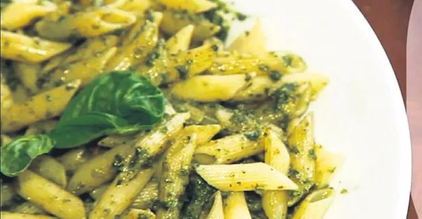 Pesto soslu ve semizotlu makarna tarifi