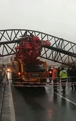 Büyükçekmece'de feci kaza! Trafik felç