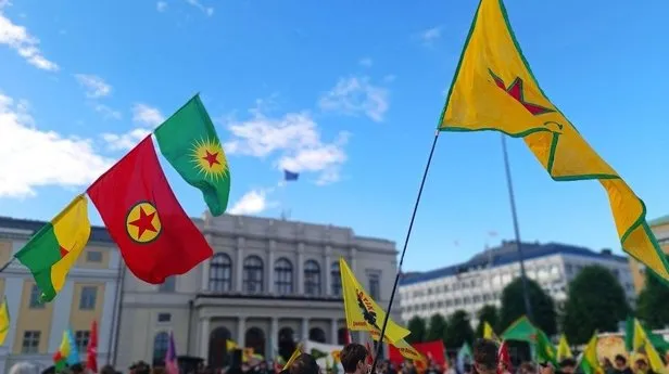 İsveç bu kafayla NATO'ya giremezsin! PKK/YPG yandaşları Göteborg'da gösteri yaptı-4