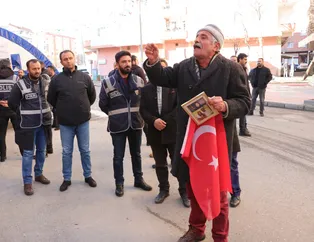 Acılı babadan HDP'ye Türk bayraklı tepki