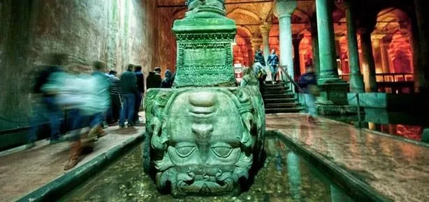 Cehenneme yoğun ilgi!