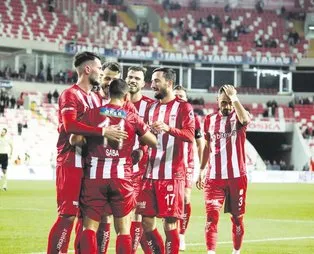 Yiğidolar güle oynaya kazandı! Sivasspor, Giresunspor'u 3-0 mağlup etti | Spor haberleri