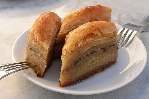 herkes-parmaklarini-isiracak-evde-baklava-nasil-yapilir-bayram-icin-evde-pratik-kolay-baklava-tarifi-1657200659848.jpg
