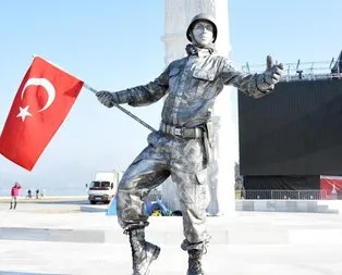 İzmir’de asker selamlı rekor denemesi!