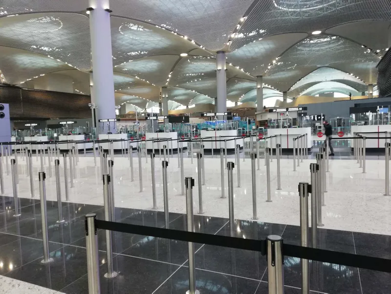 İstanbul Havalimanı'nda yolcuların pasaportta bekleme süreleri kısalacak - 5
