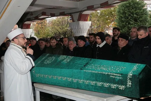 Kuzey Marmara Otoyolu'nda hayatını kaybeden işçiler toprağa verildi-1