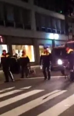 Hollanda polisinden A Haber muhabirine saldırı!