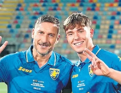 Totti’nin oğlu şaşırttı: Daha 19’unda emekli!