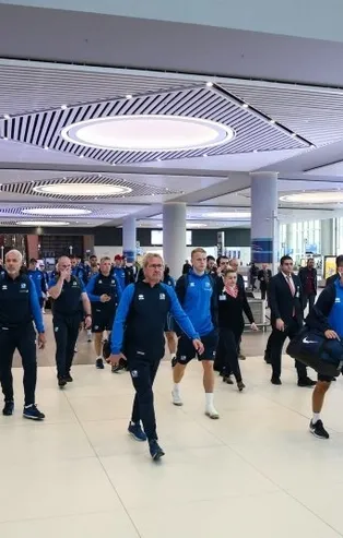 İzlanda Milli Takımı İstanbul'a geldi! İzlandalıları utandıran karşılama