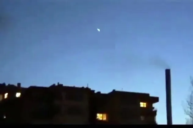 İstanbul'da da görüldü! Meteor heyecanı