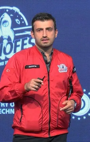 Selçuk Bayraktar: Gayretimiz geleceğin mobilitesinde devrim yaratacak uçan araba teknolojisini geliştirmek