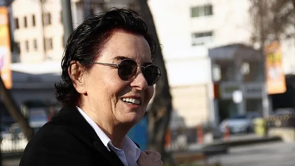fatma-girik-son-durum-nasil-fatma-girik-saglik-durumu-nedir-fatma-girik-kac-yasinda-1626788568799.jpg Fatma Girik sağlık durumu nedir? Fatma Girik son durum nasıl? Fatma Girik kaç yaşında, neden hastaneye kaldırıldı?-2