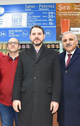 Bakan Berat Albayrak'a Trabzon'da sevgi seli