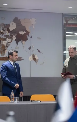 Son dakika: Ukrayna'dan Selçuk Bayraktar'a Devlet Liyakat Nişanı