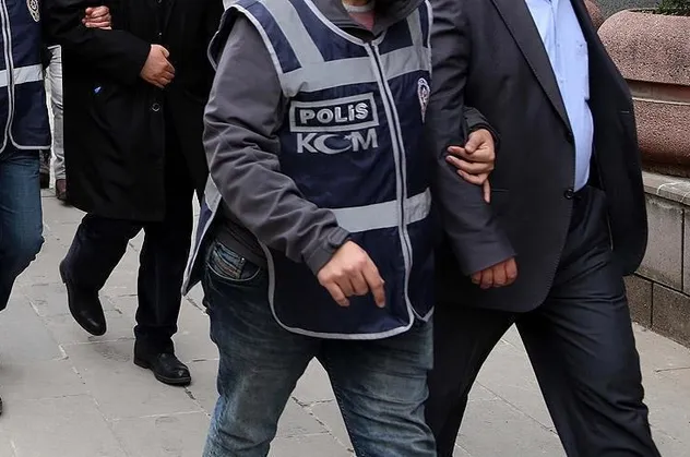 Denizli'de FETÖ operasyonu: 7 gözaltı!