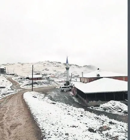 2011de-bobrek-yetmezligine-yakalanan-kadir-mercan-11-yil-sonra-mutlu-sona-ulasti-yasam-haberleri-1664149357187.jpeg 2011'de böbrek yetmezliğine yakalanan Kadir Mercan 11 yıl sonra mutlu sona ulaştı! | Yaşam haberleri-9