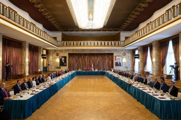 tbmm-baskani-kurtulmus-darbe-anayasasindan-kurtulmak-boynumuzun-borcu-1695642119115.jpeg TBMM Başkanı Numan Kurtulmuş: Darbe anayasasından kurtulmak boynumuzun borcu-3