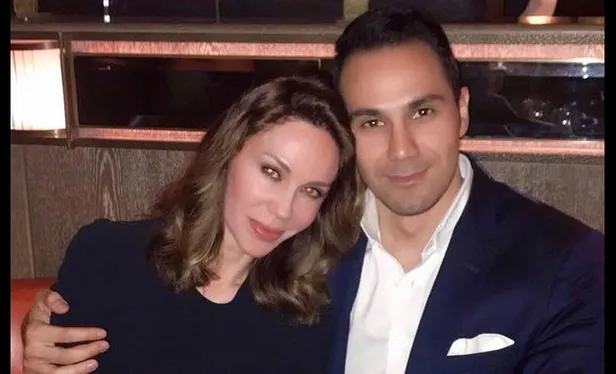 Gönlünü Cenk Küpeli’ye kaptıran Demet Şener, aşkıyla el ele Etiler’deydi-4