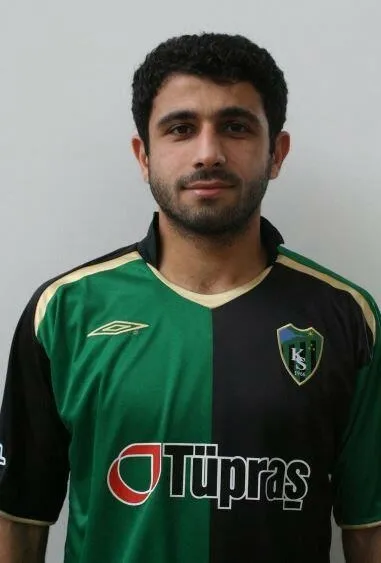 Süper Lig'in eski futbolcusu Reşad Sadikov Karabağ için orduya katıldı-1