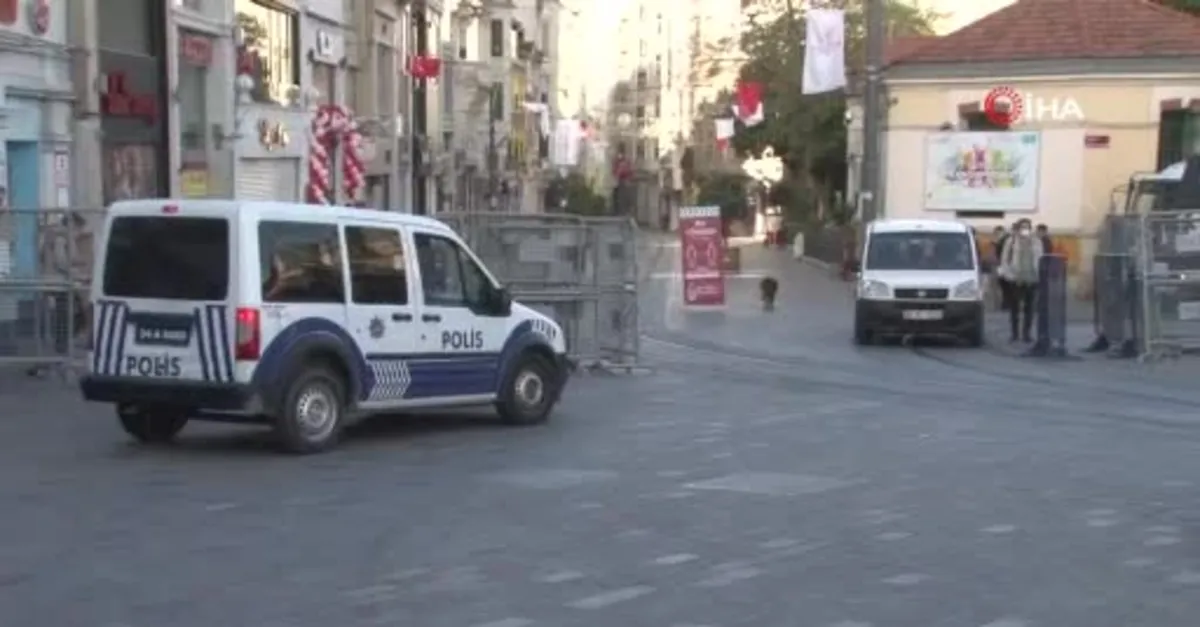 Taksim Meydanı'nda 1 Mayıs Emek ve Dayanışma Günü önlemleri: K-9 köpekleti arama yaptı